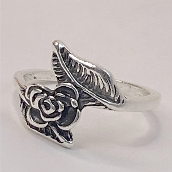 3 PACK OF FLORAL RINGS - Picture 3 of 4